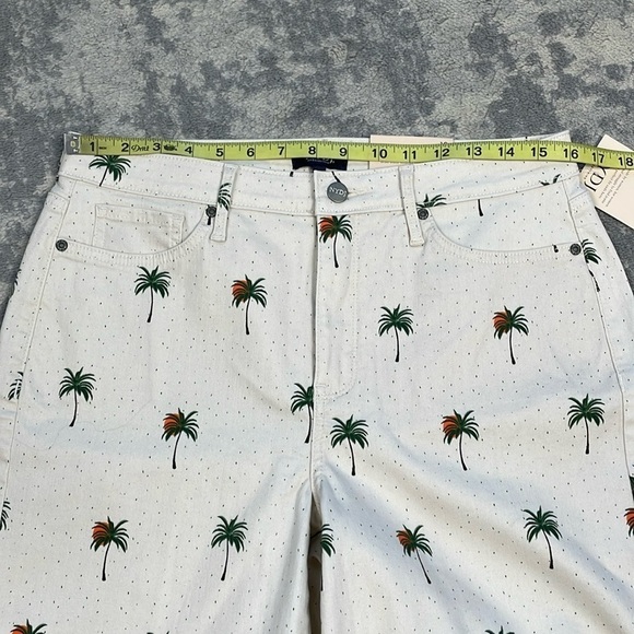 NWT NYDJ Cirque Des Palm Tree High Rise A Line Short Fray Hem Tropical Sz 10 - Picture 6 of 14